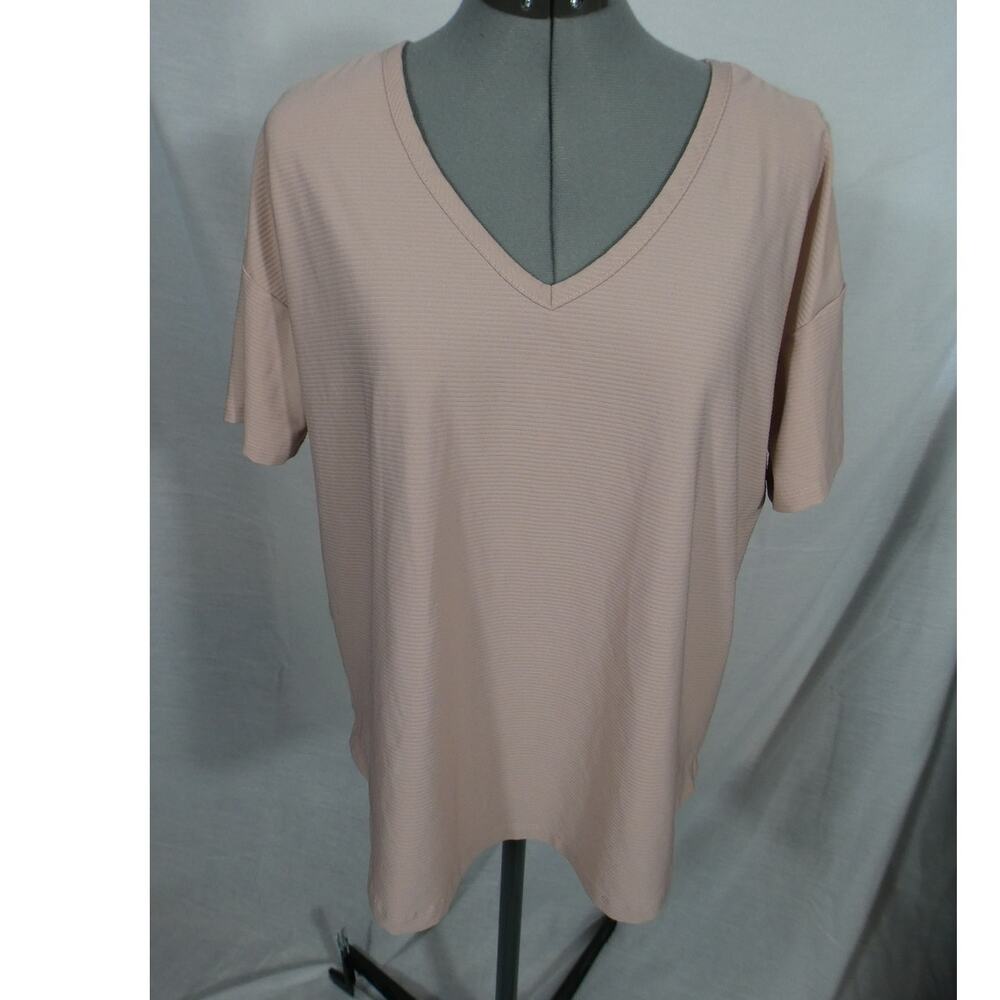 MTA Sport Women's Pink Medium Textured Short Sleeve Open Back Shirt